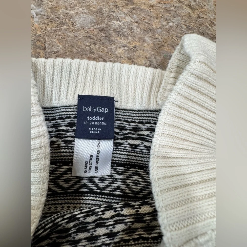 Baby Gap Knit Romper – Size 18–24 Months